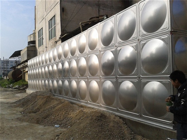 ?為什么304不銹鋼水箱要制作基礎？